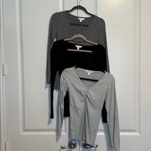 Bundle Lauren Conrad long sleeve ruched v-neck top in gray black white stripe xs